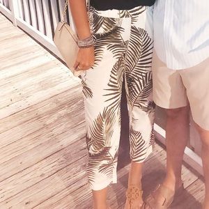 H&M palm tree pants! The perfect summer pant 💛